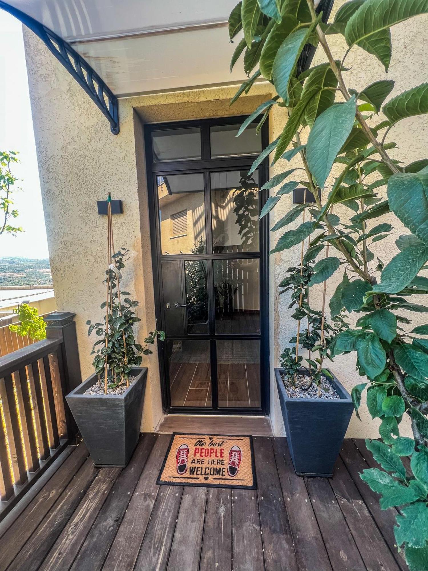 חורפיש Lana'S Guest House מראה חיצוני תמונה